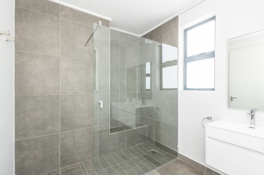 To Let 3 Bedroom Property for Rent in Le Coste Estate Western Cape